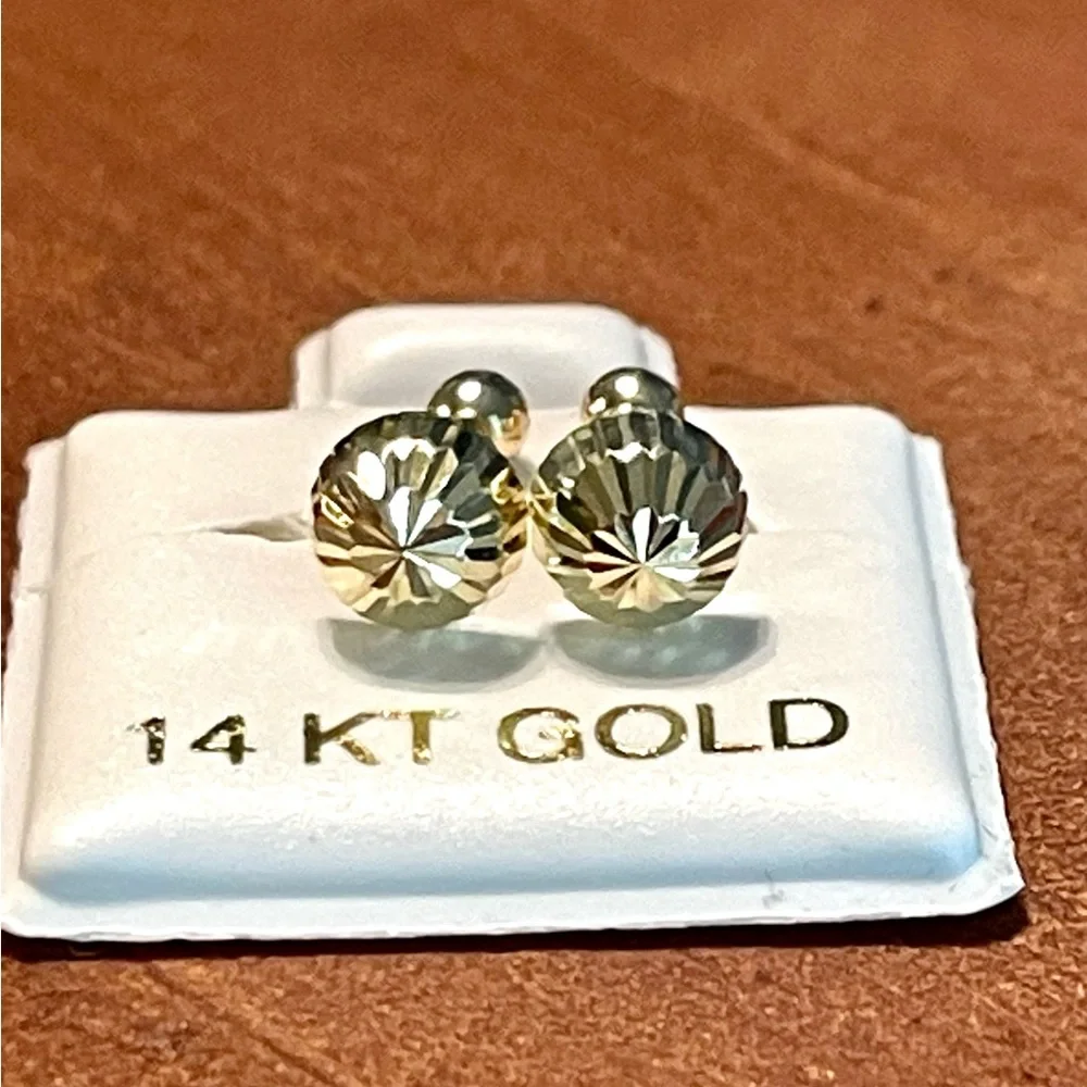 14K Yellow Gold Haft Diamond Cut Ball Stud Earrings